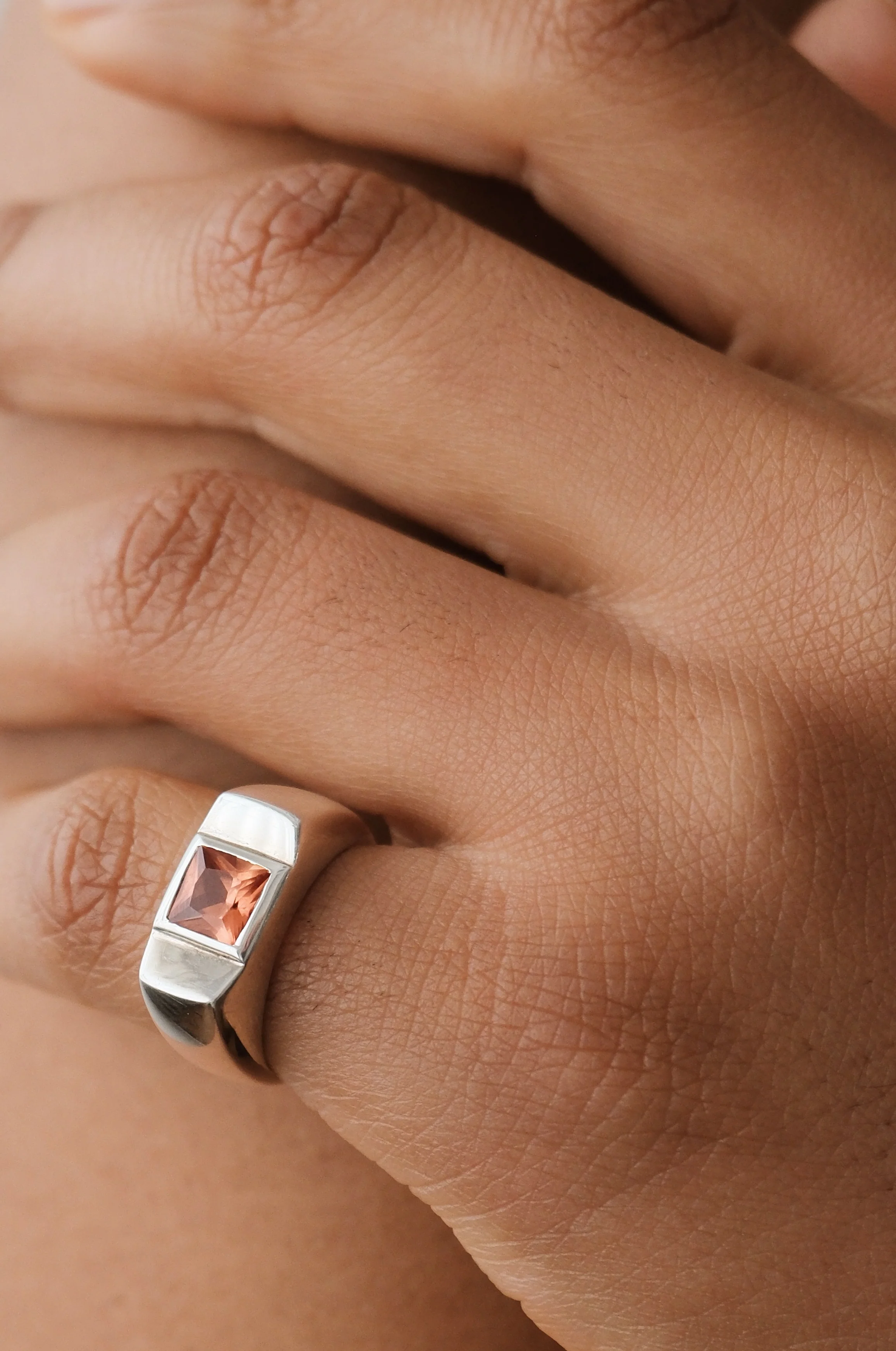 Aresta Ring